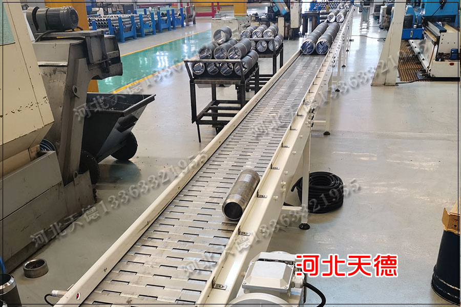 鏈板輸送機
